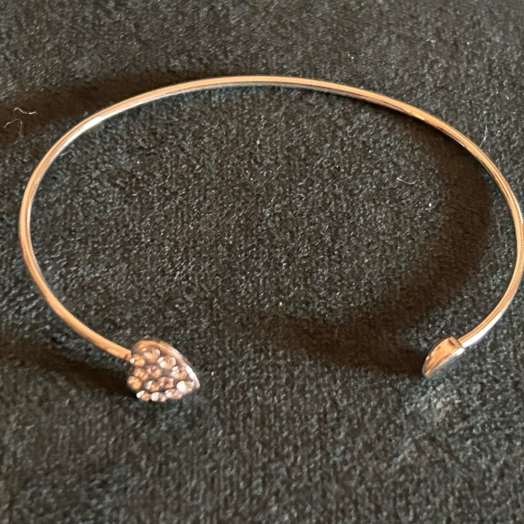 HUGE SALE! DOUBLE HEART RHINESTONE SILVER TONE CUFF BRACELET NEW - Picture 5 of 5